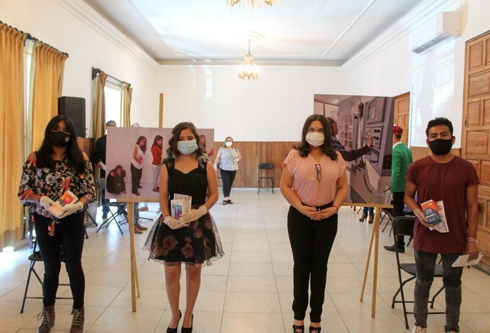 NORMA LAYÓN RECONOCE PARTICIPACIÓN DE JÓVENES PARA CONCIENTIZAR SOBRE LA VIOLENCIA DE GÉNERO1 1