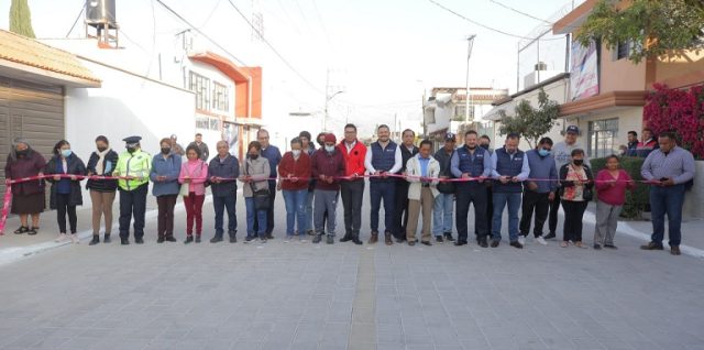 AYUNTAMIENTO DE PUEBLA ENTREGA UNA CALLE MAS EN SAN BALTAZAR CAMPECHE 4