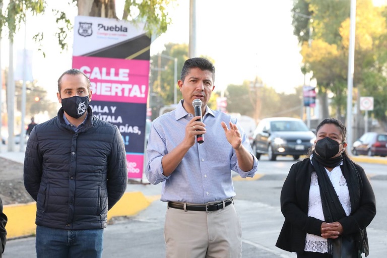 EDUARDO RIVERA PEREZ ENTREGA REHABILITACION DE CARRETERA A MANZANILLA 3