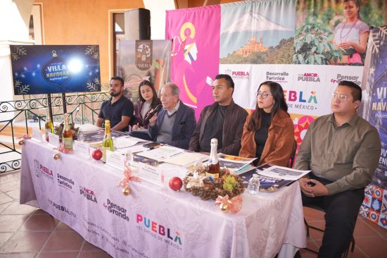 Brillo Navideño y Aroma a Sidra: Huejotzingo Espera una Derrama de $14 Millones con sus Fiestas 1 Magia y Economía: La segunda edición de la Villa Navideña de Huejotzingo, cuyo encendido será el 21 de noviembre, proyecta una asistencia de 50 mil personas y una derrama económica de $12 millones de pesos, impulsando el sector turístico local.