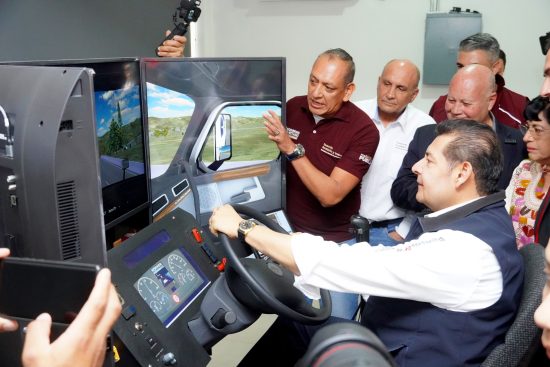 Edil Juan Manuel Alonso acompaña al gobernador Alejandro Armenta a la inauguración del centro de adiestramiento para operadores de carga en Texmelucan 1 WhatsApp Image 2026 05 22 at 5.03.15 PM 1