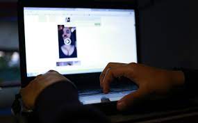 En Puebla buscan establecer penas a quien cometa el delito de acoso digital 1 Se buscar que el castigo por acoso digital se le imponga de dos a ocho años de prisión y multa de 50 a 200 UMAS en el estado de Puebla