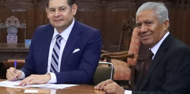 alejandro aremanta secretario eduacion puebla sep