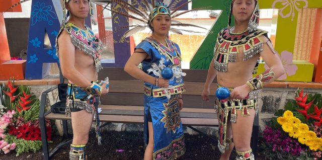 alumnos de la uth chiautzingo feria de las flores