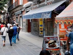 Ponen en marcha en Puebla el “Programa de regulación de anuncios y toldos en el Centro Histórico”