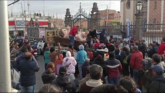 arriba nino de la paza parroqui san martin obispo de torus texmleucan