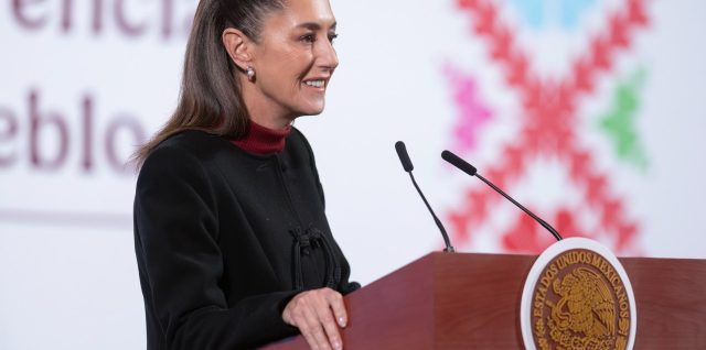 Claudia Sheinbaum anuncia la construcción de Farmacias del Bienestar junto al Banco de Bienestar