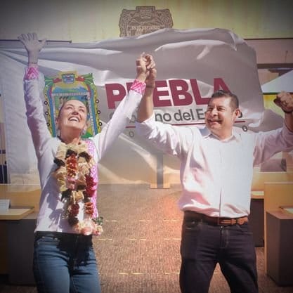 claudia sheinbaum y alejandro armenta puebla gobernador