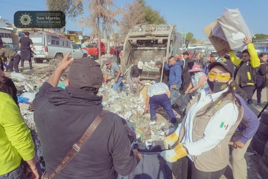 Ayuntamiento y liderazgos del tianguis de San Martín Texmelucan llevan a cabo limpieza y reforestación 1 cop jornada tianguis de san martin texmelucan basura