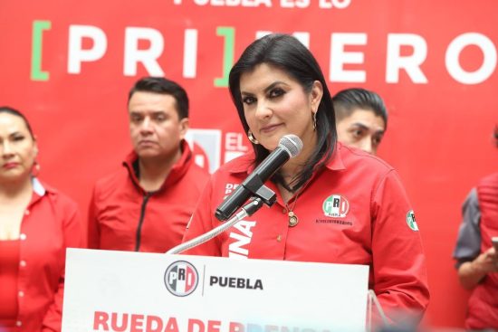 delfina pozos diputada pri puebla rueda de prensa