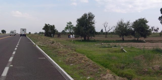 feminicidio cuerpo mujer semi enterrado texmelucan libramiento poniente