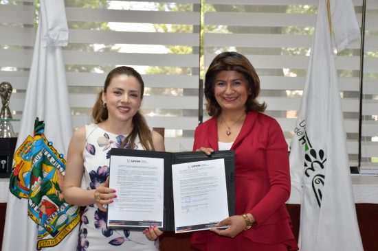 firma convenio colaboracion uth huejotzingo mirna toxqui