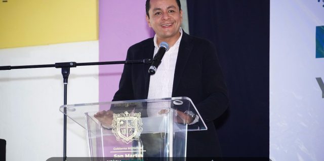 juan manuel alonso alcalde texmelucan reconocimiento policias