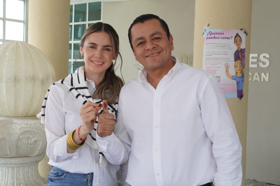 juan manuel alonso alcalde y esposa dif municipal texmelucan voto elecciones poder judicial