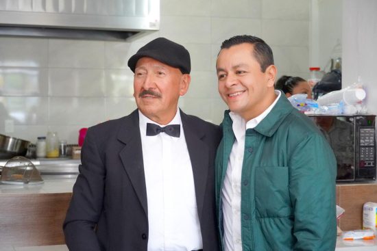 juan manuel alonso en el dif municipal de san martin texmelucan