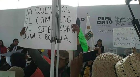 Pepe Cinto Bernal, alcalde de Juan C Bonilla vivió un rechazo de los pueblos originarios que están en contra de su gobierno