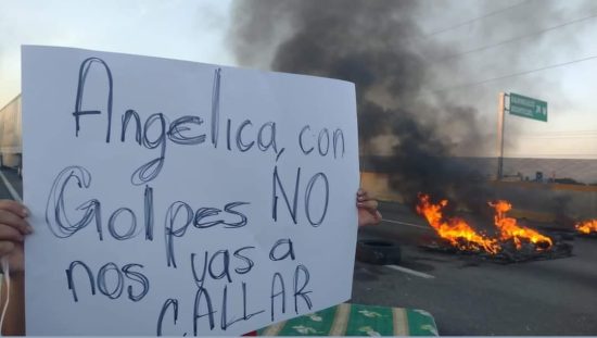 manifestantes autopista Mexico Puebla Xalmimilulco huejotzingo