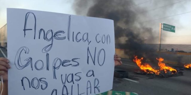 manifestantes autopista Mexico Puebla Xalmimilulco huejotzingo