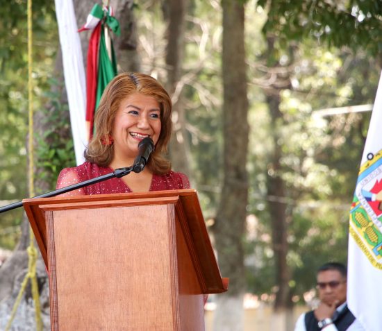 mira toxqui rectora uth huejotzingo