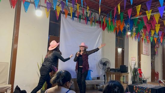 "Salí a caminar, Mujeres contando historias" se presenta en San Martín Texmelucan 2 mujeres contando historia maricarmen