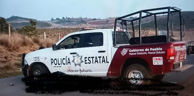 En la localidad de San Francisco Terrerillos, municipio de Chignahuapan, fueron emboscados Policías Estatales, 4 murieron y 2 resultaron lesionados.