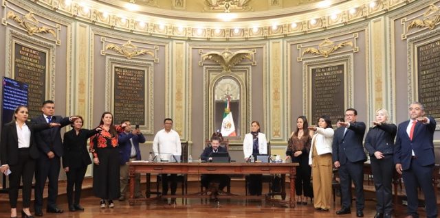 protesta nuevos dputados puebla