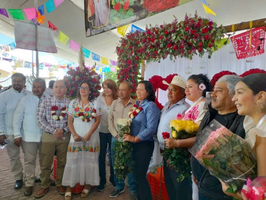 rectora uth feria de las flores chiuatzingo mirna toxqui