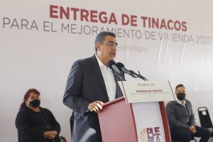 Salomón Céspedes Peregrina, Gobernador de Puebla durante su visita por el municipio de San Martín Texmelucan