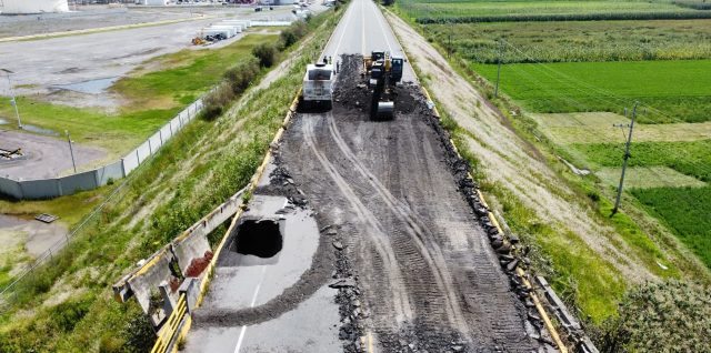 trabajos reparar socavon bulevar aeropuerto huejotzingo